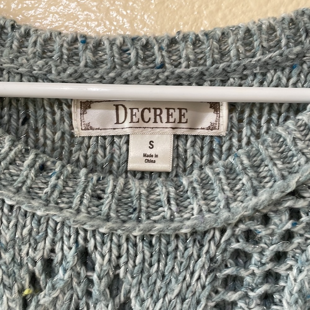 Sweater - Picture 4 of 5